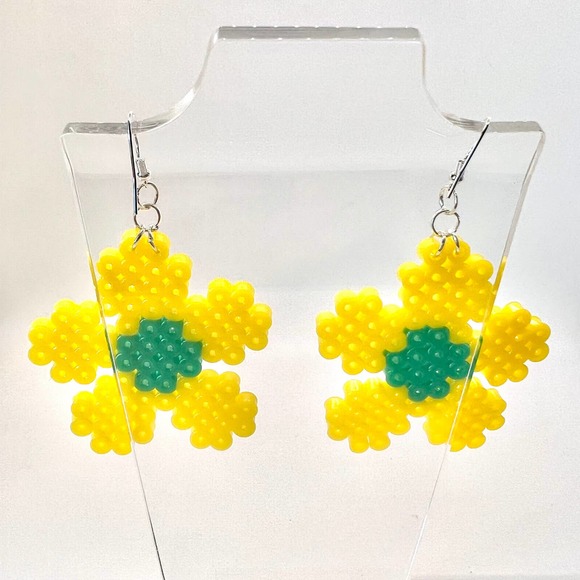 Large Flower Earrings - Summer Earrings - Spring Earrings - Perler Earrings - Picture 4 of 8